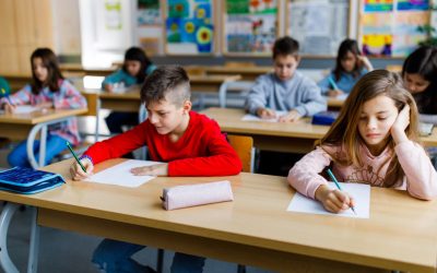 Evaluarea Națională 2026: Micuții au dat Matematica și Explorarea Mediului! Când apar notele?