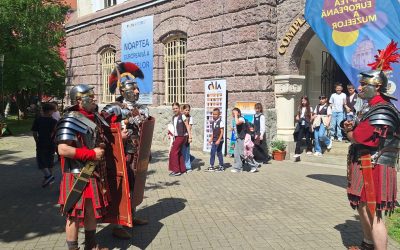 Noaptea Muzeelor la Arad: Parada istorică și reconstituiri spectaculoase!