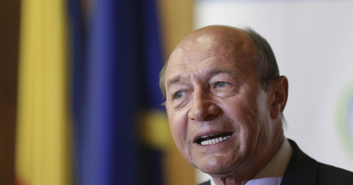 Băsescu: Grindeanu și PNL, „iresponsabili” care blochează România