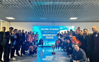 Cupa României a aterizat la Craiova: Imagini de senzație de pe aeroport