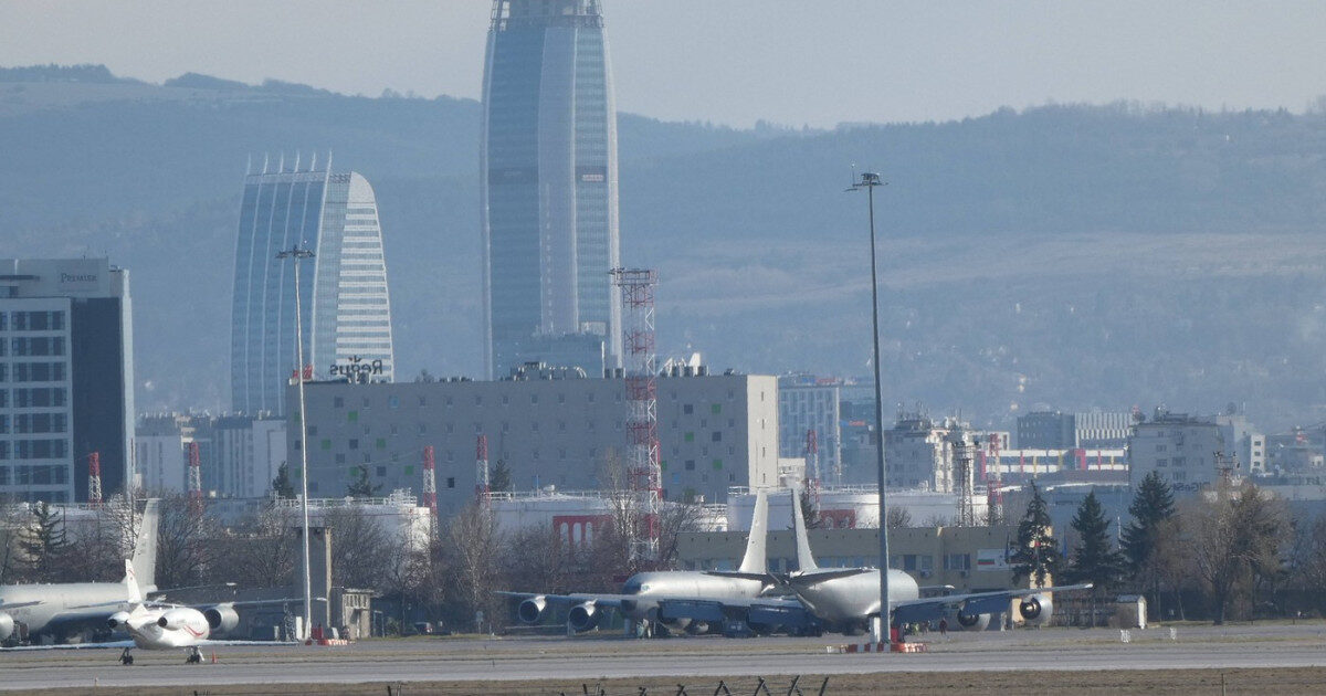 Bulgaria, LIMITĂRI pentru avioanele americane. SUA, refuz cu vizele