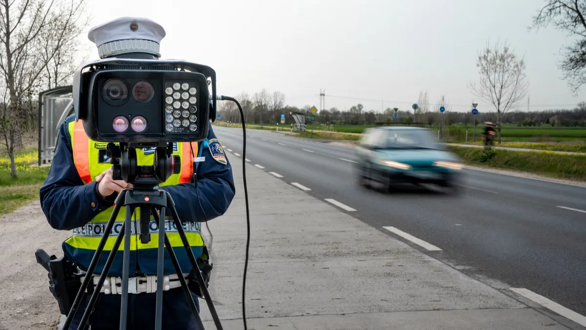 Drum blocat total pentru un test al Poliției