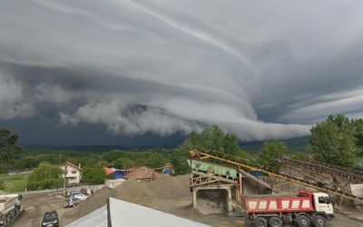 Alertă meteo: Cod portocaliu de furtuni și grindină pe litoralul României