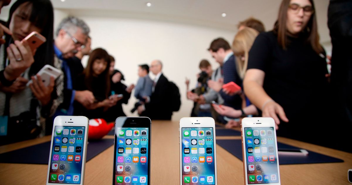 Apple va plăti până la 95$ unora dintre posesorii de iPhone, după acord