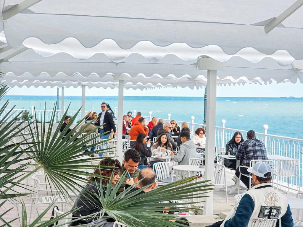 City Grill deschide bistro-cafenea spectaculoasă la Cazinoul Constanța