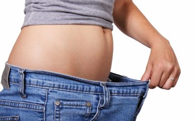 Greutatea se schimbă cu vârsta: Câte kilograme sunt normale după 30, 40 și 50 de ani