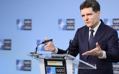 Nicușor Dan, la Galați: Vizită la femeia rănită în blocul lovit de dronă