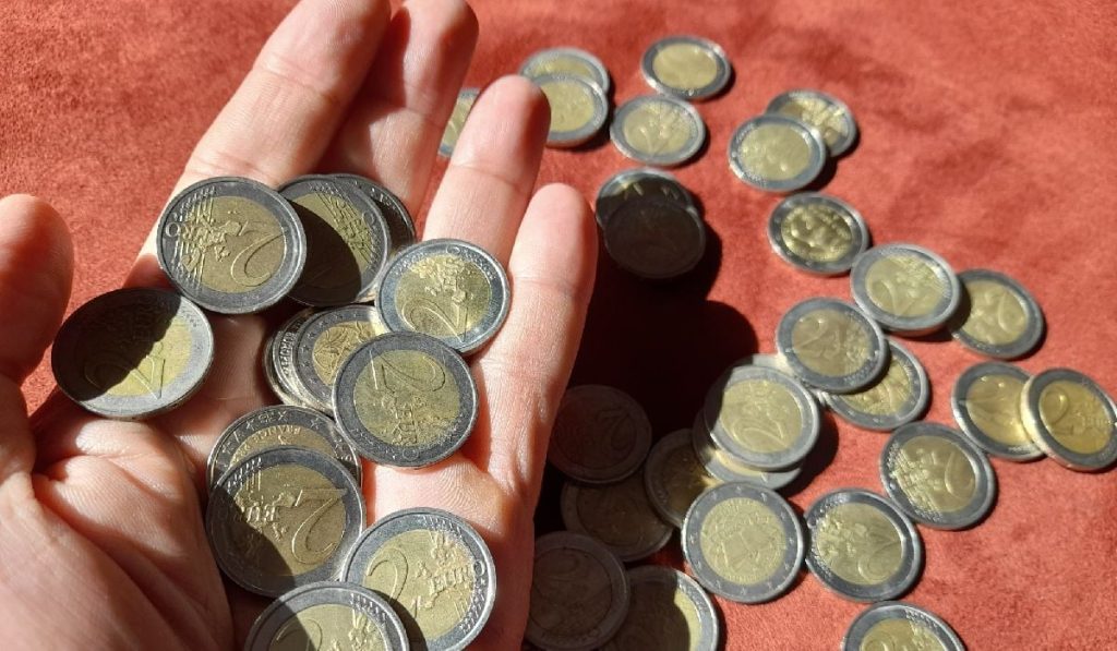 Experții BCE, păcăliți: Nu au putut distinge falsurile de original!