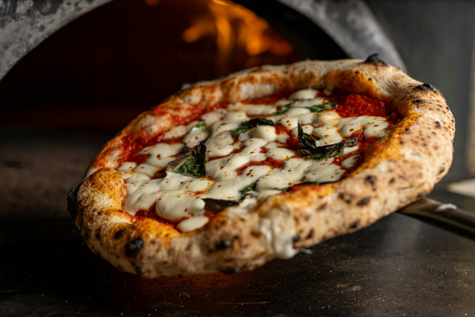 AI dă o lovitură de 100 de milioane $ unei companii de pizza
