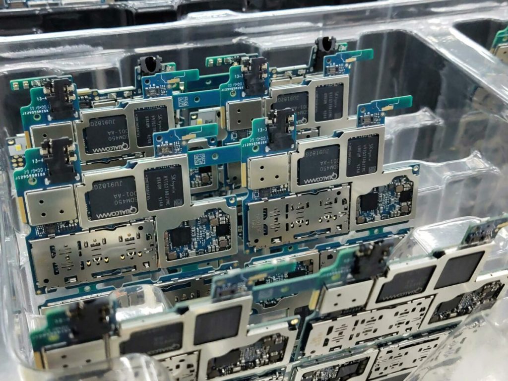 Apple și Nvidia, date jos de Huawei în China? Ce urmează?