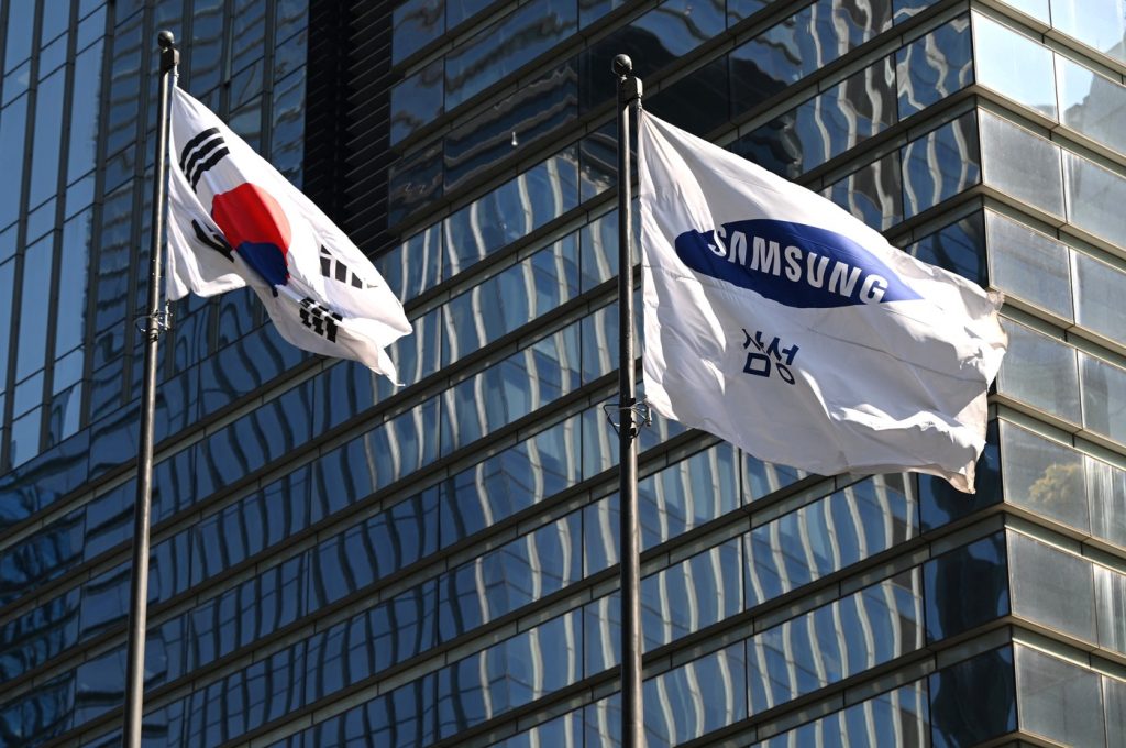 Negocieri disperate la SAMSUNG: Greva ar paraliza piețele de semiconductori!