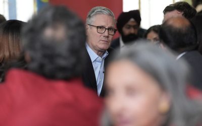 Starmer sfidează: Rămâne la șefia Laburiștilor după eșecul zdrobitor