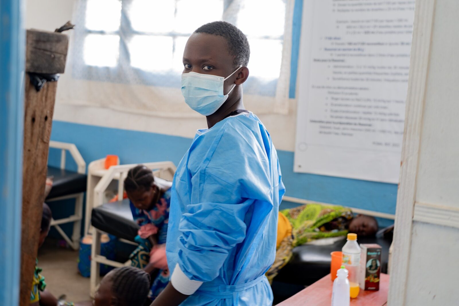 OMS: Epidemia de Ebola în Congo și Uganda, urgență de sănătate globală