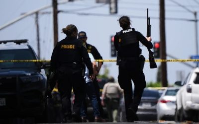 Trei morți la San Diego, inclusiv doi atacatori. Trump: ”Vom reexamina situația”