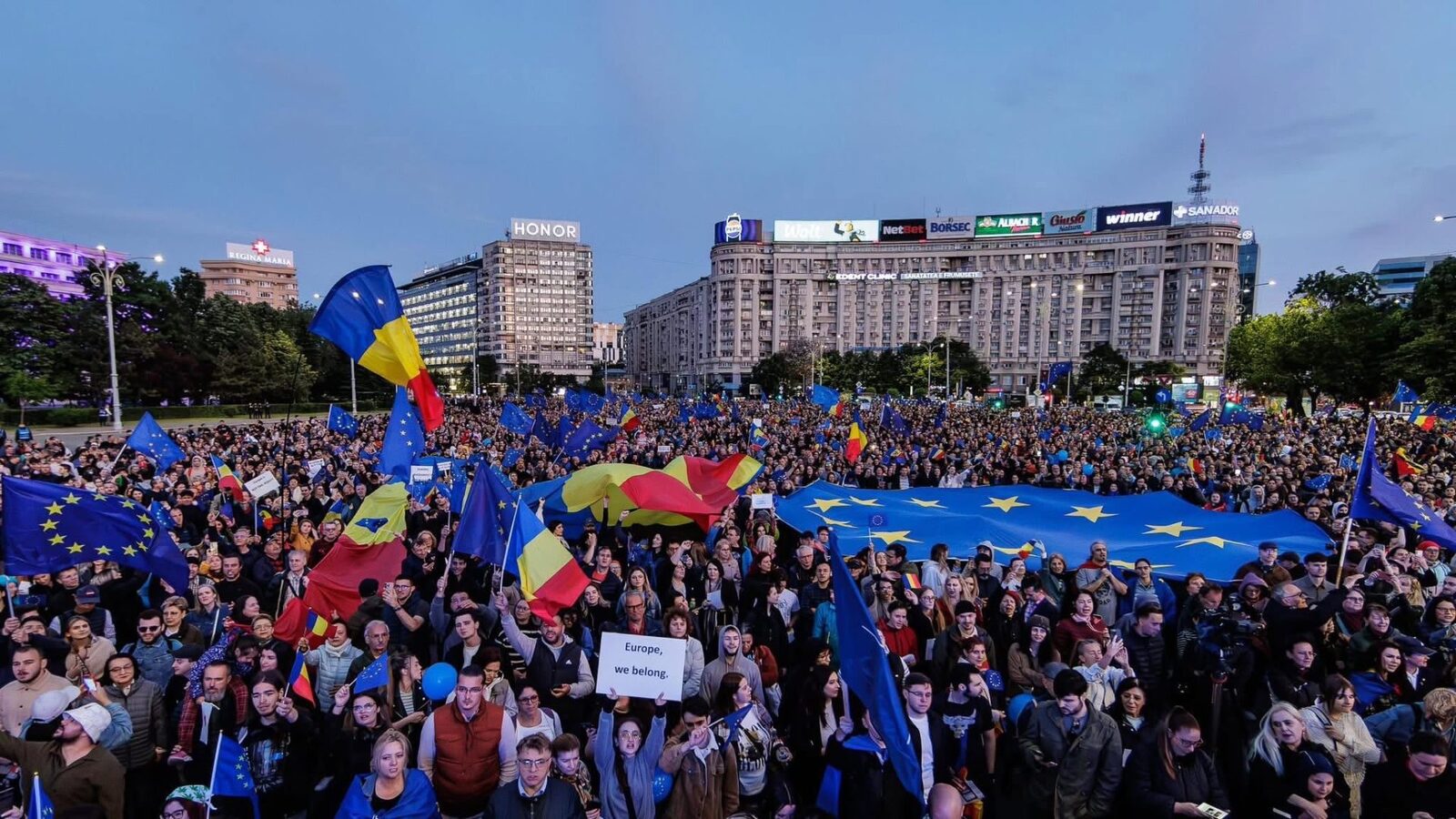 Piața Victoriei, vineri: Democrația, apărată în stradă la apelul Liei