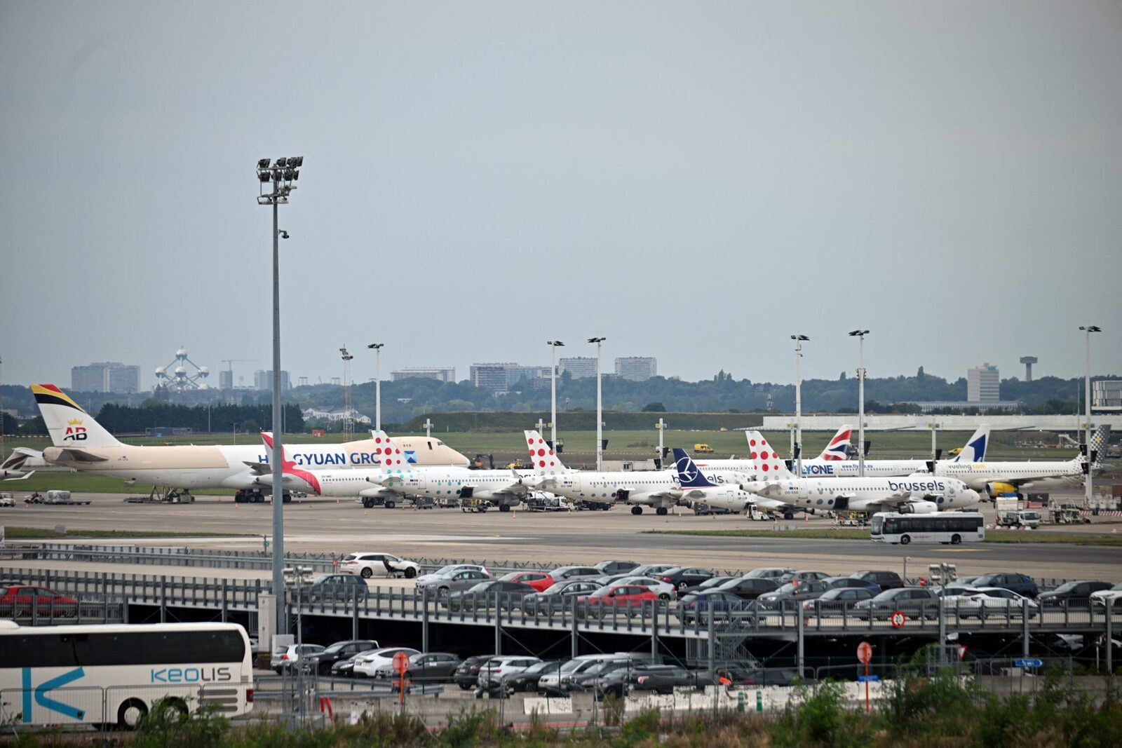 10% bogați, trilioane daune: Planeta plătește pentru lux