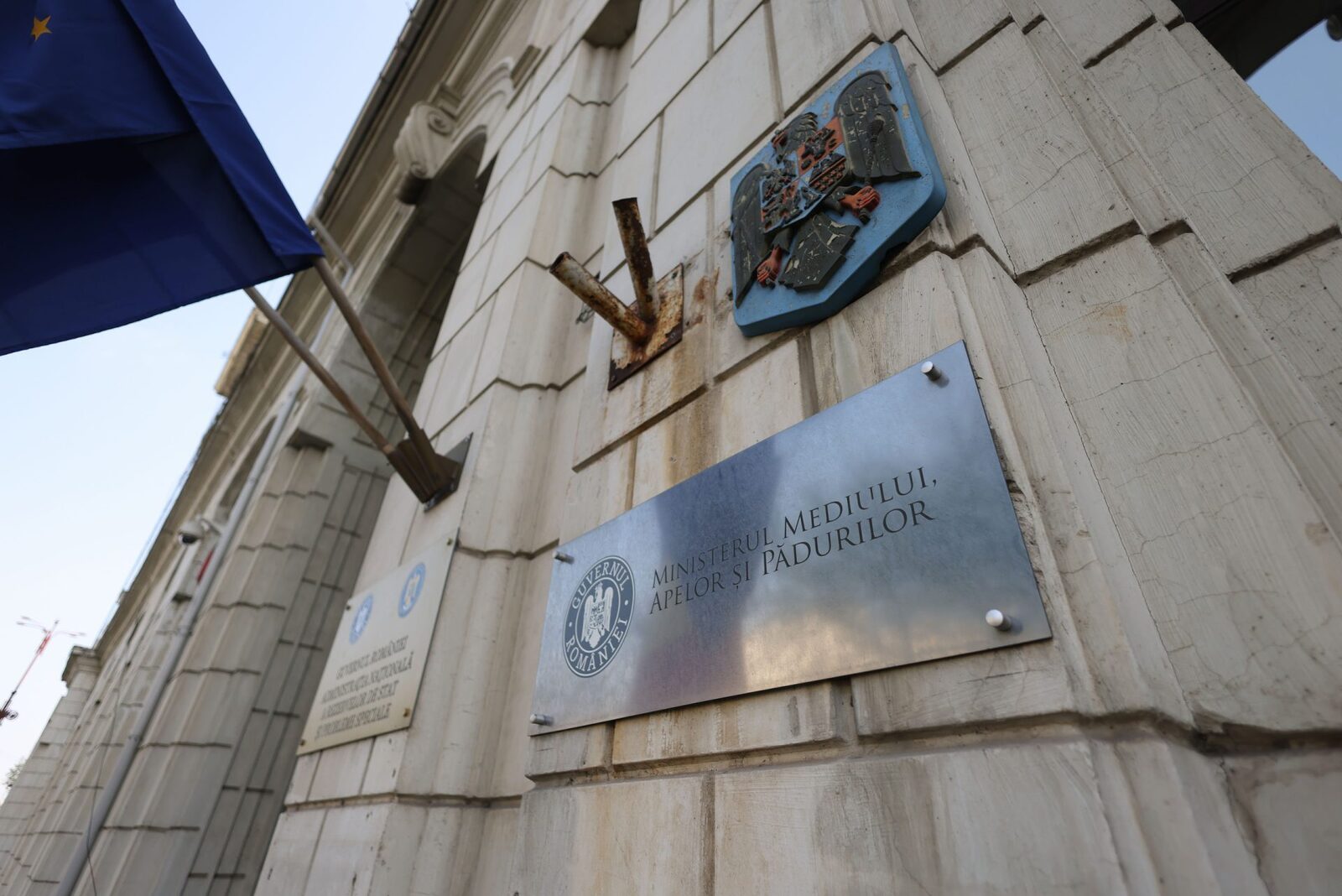 Ministerul Mediului, sesizare penală pentru deversări la Cosmopolis