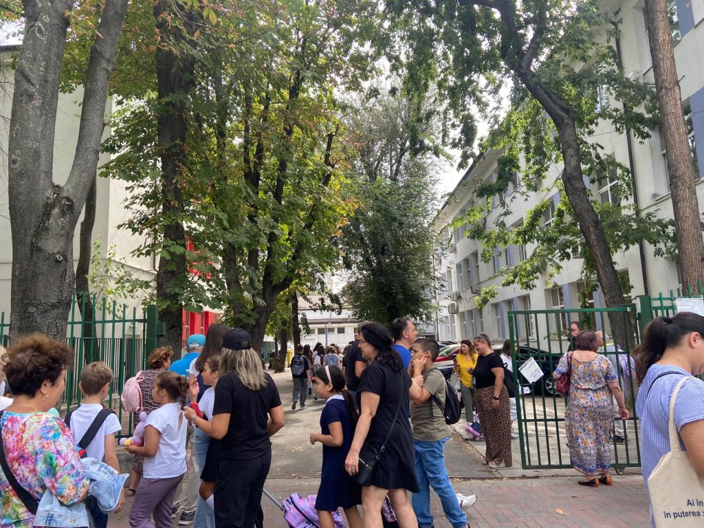 Bac 2026: Capitala dă startul examenelor de maturitate, mâine