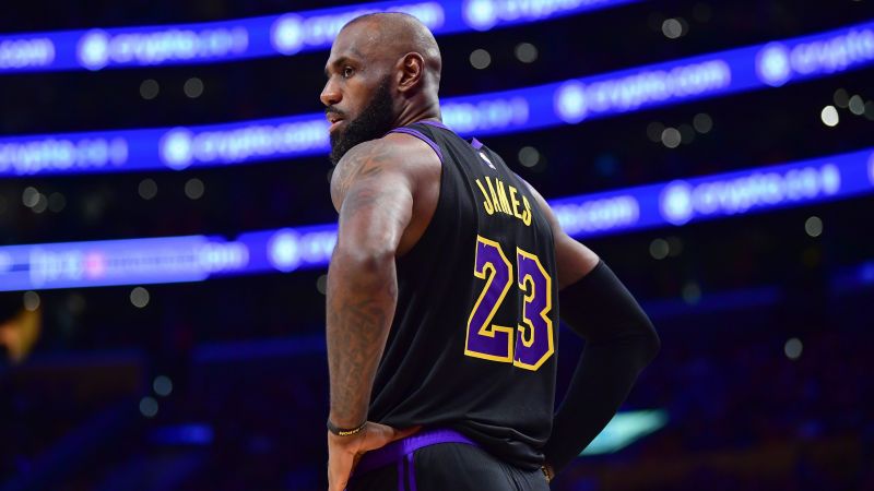 LeBron James will leave the Lakers and hit the free agent market