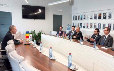 Finanțe: România vizează capital american prin discuții cu ambasadorul SUA