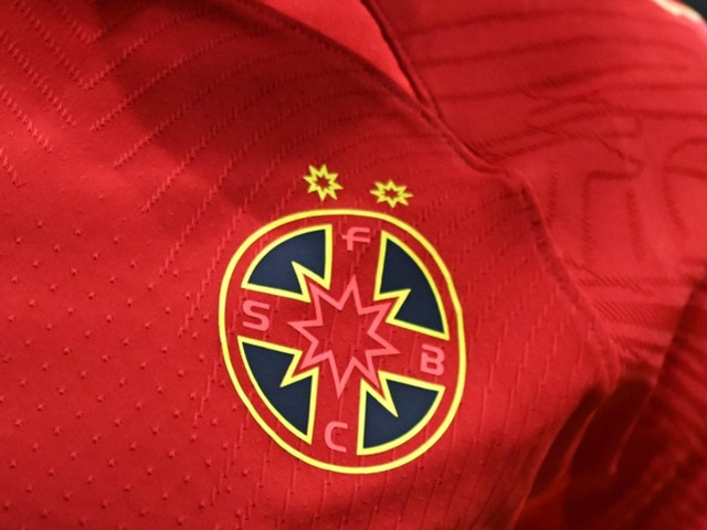 FCSB dă lovitura: Înlocuitorul de 35 milioane € vine din curtea roș-albaștrilor