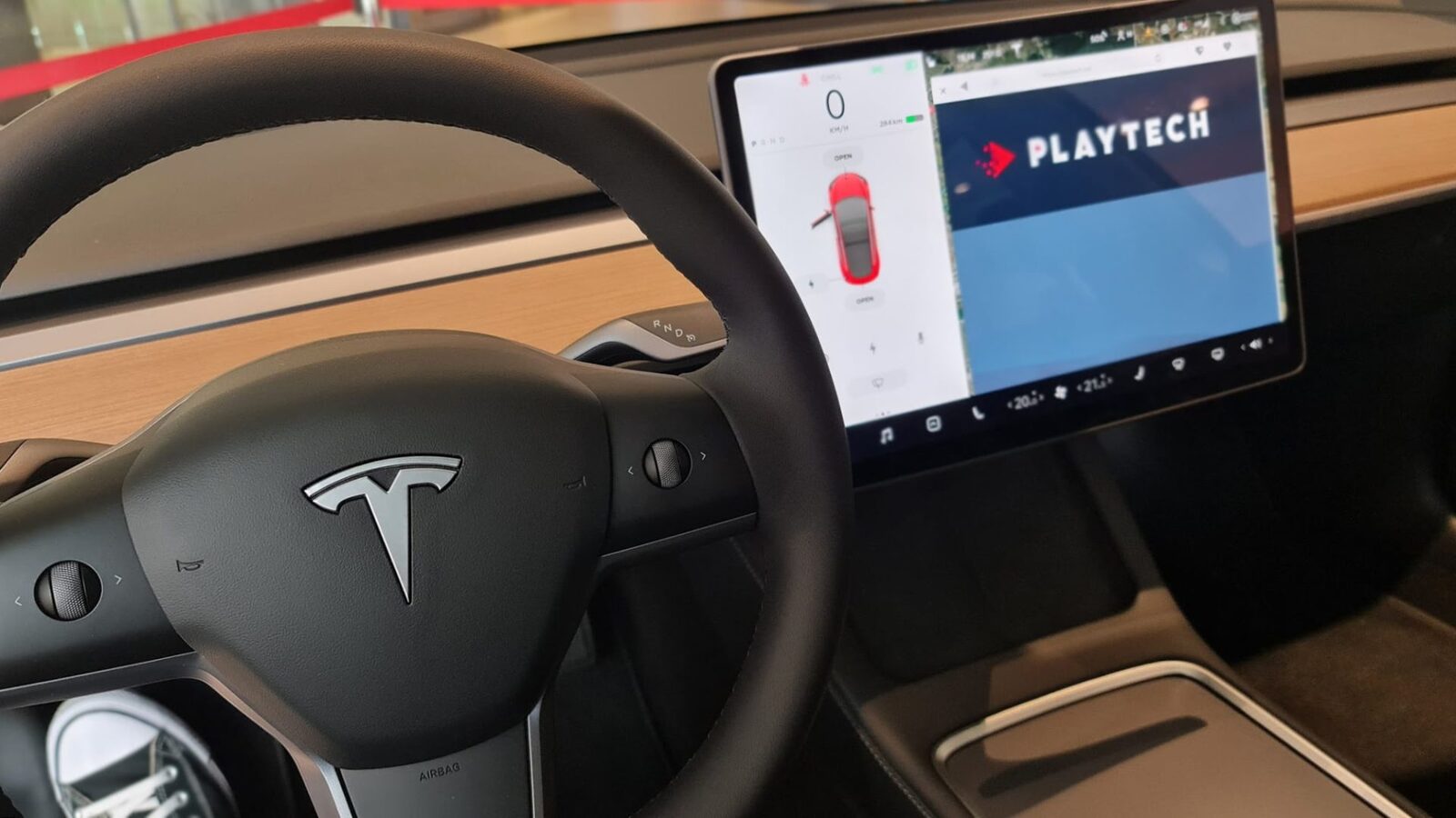 Musk, lovit de noi scandaluri. Ce se întâmplă la compania sa