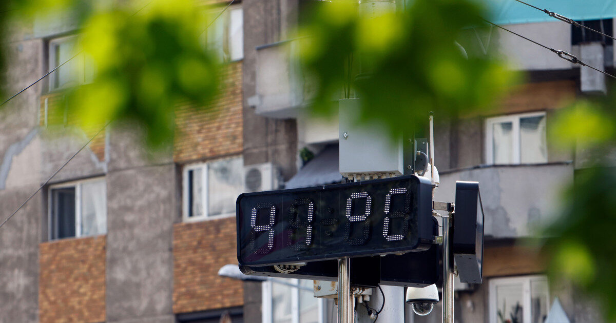 Caniculă extremă: Cod Roșu extinss. Unde e 41 de grade. HARTĂ