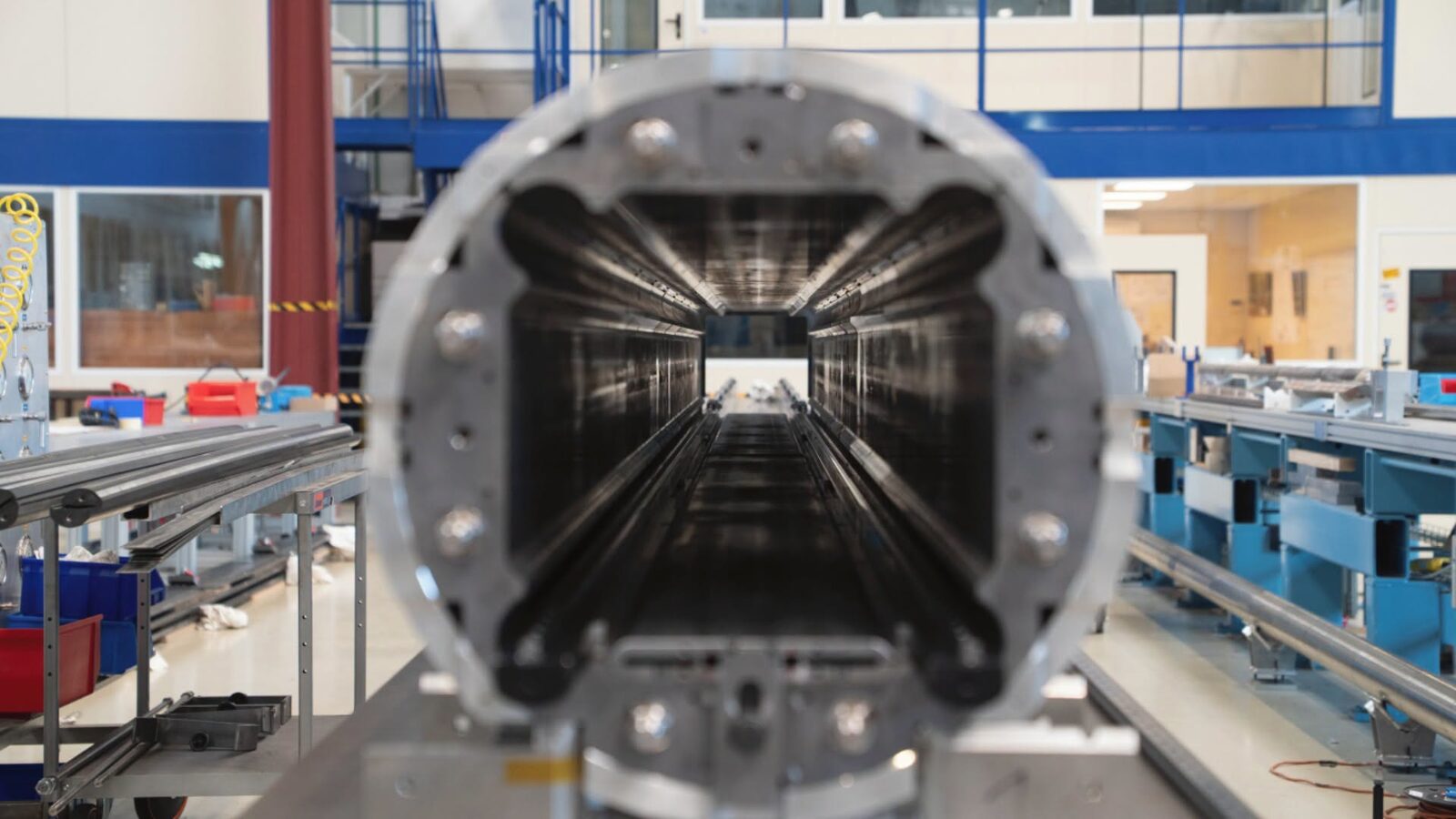 CERN, oprire majoră: Acceleratorul giganților e pus pe pauză