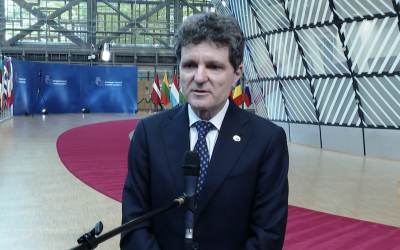 Nicușor Dan, mitul „independentului” mort. Democrația are nevoie de partide