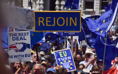 Londra cere reintrarea în UE: Zece ani de la Brexit, proteste masive
