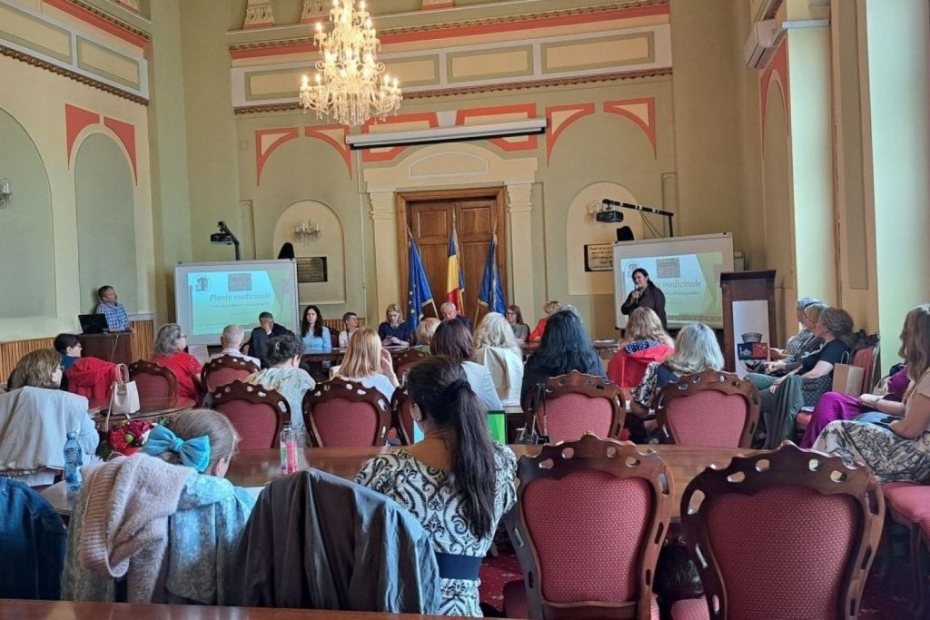 Farmaciștii dezbat la Buzău: Remedii naturale, vitale pentru sănătate (FOTO)