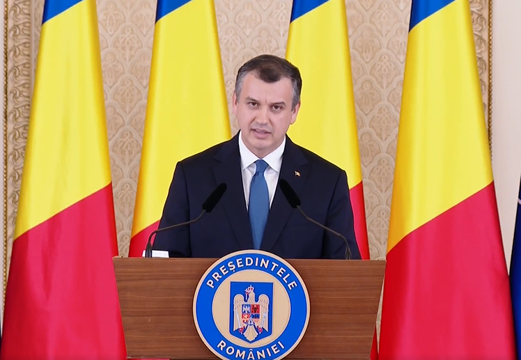 Guvernul Tomac: Privatizări, regiuni birocratice, PENSII neterminate