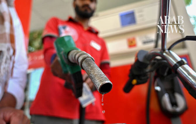 Pakistan scumpește carburanții pe fondul tensiunilor Iran-SUA