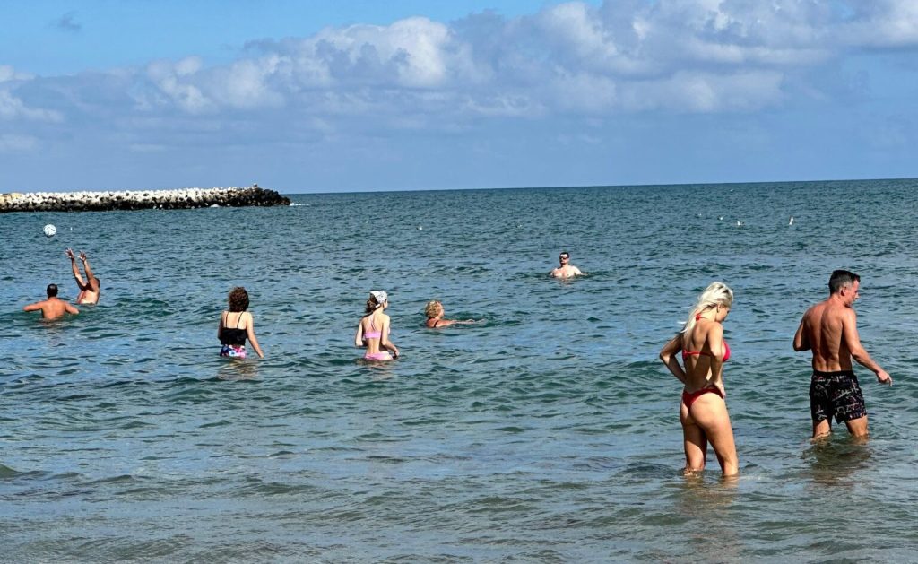 Oceanul Negru ucide: neglijență, alcool și colace salv