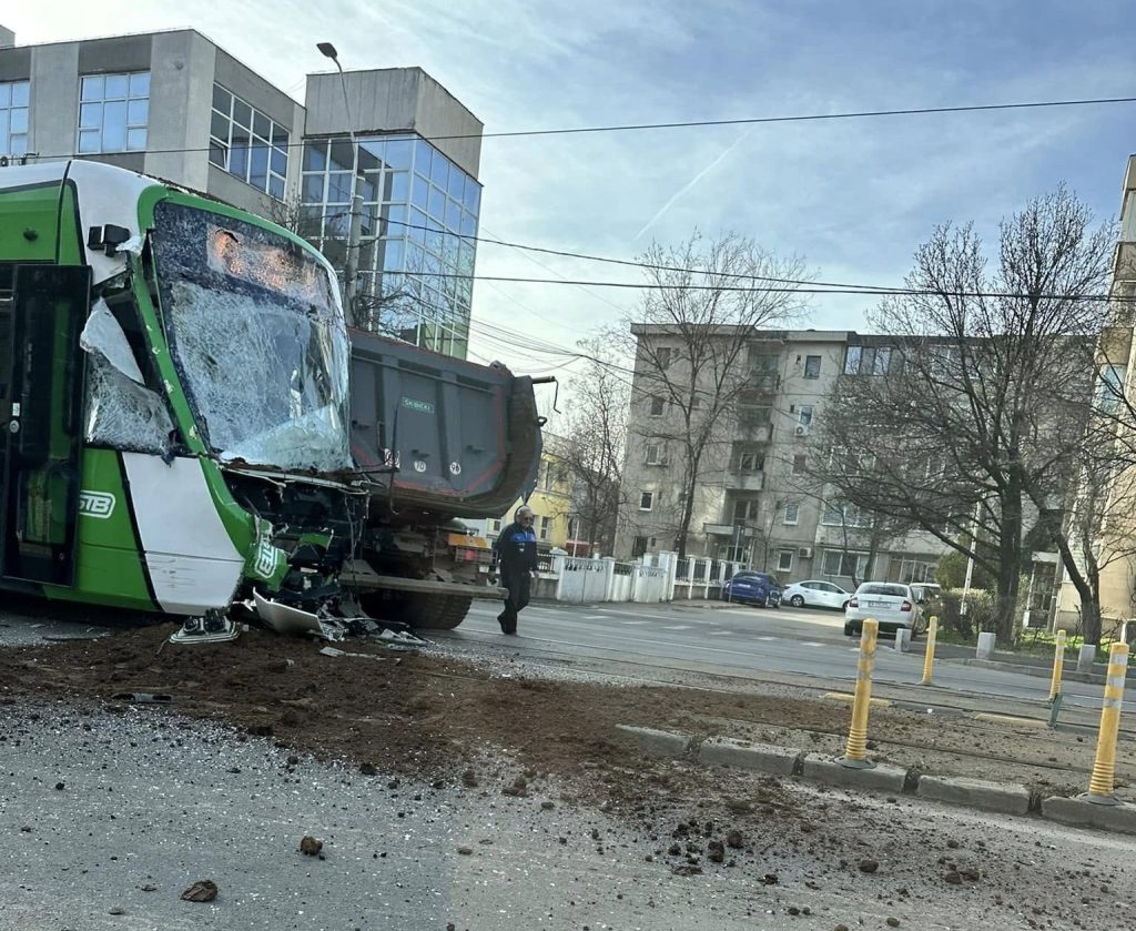 Tramvaiele Imperio, blestemul Bucureștiului: 800 de accidente în greu