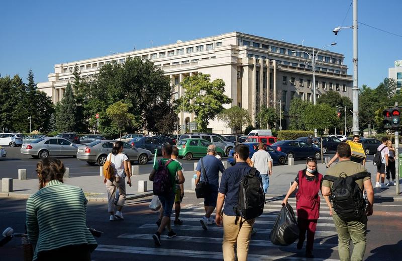 Firmele, pe dinafară: doar 4/10 declară angajați la ANAF