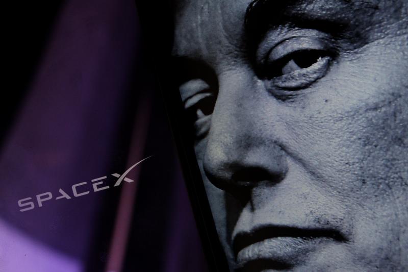 SpaceX cumpără gigant AI: 60 miliarde dolari pentru inovație
