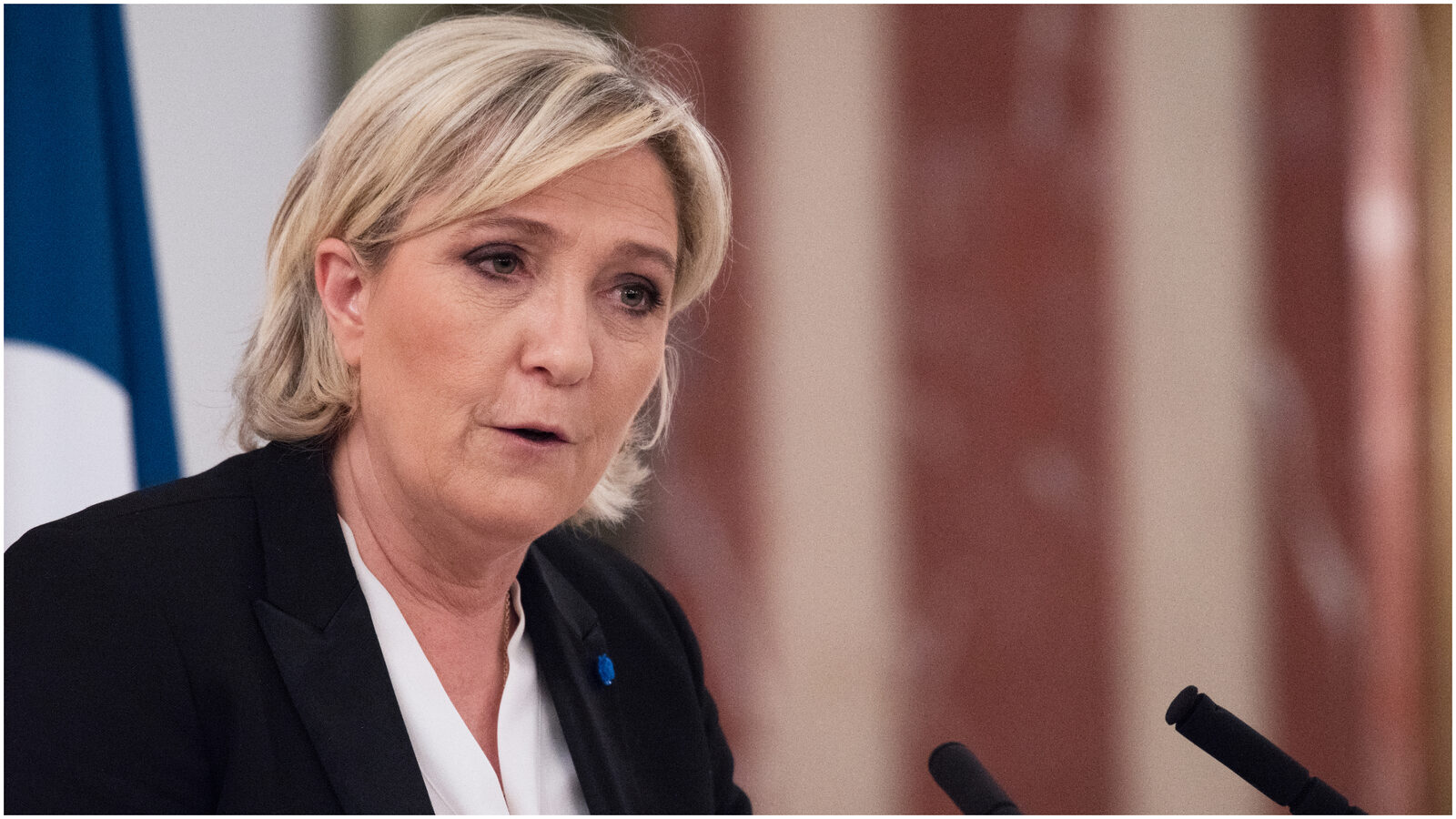 Le Pen, liberă să candideze în 2027