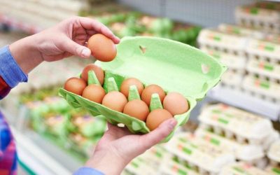 Ouă curate din supermarket: Ce spun nutriționiștii și ce cauți pe etichetă