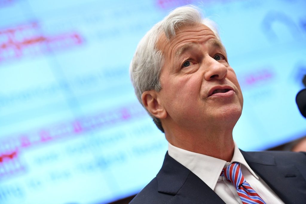 JPMorgan: profit istoric, +86% prin tranzacții și Visa