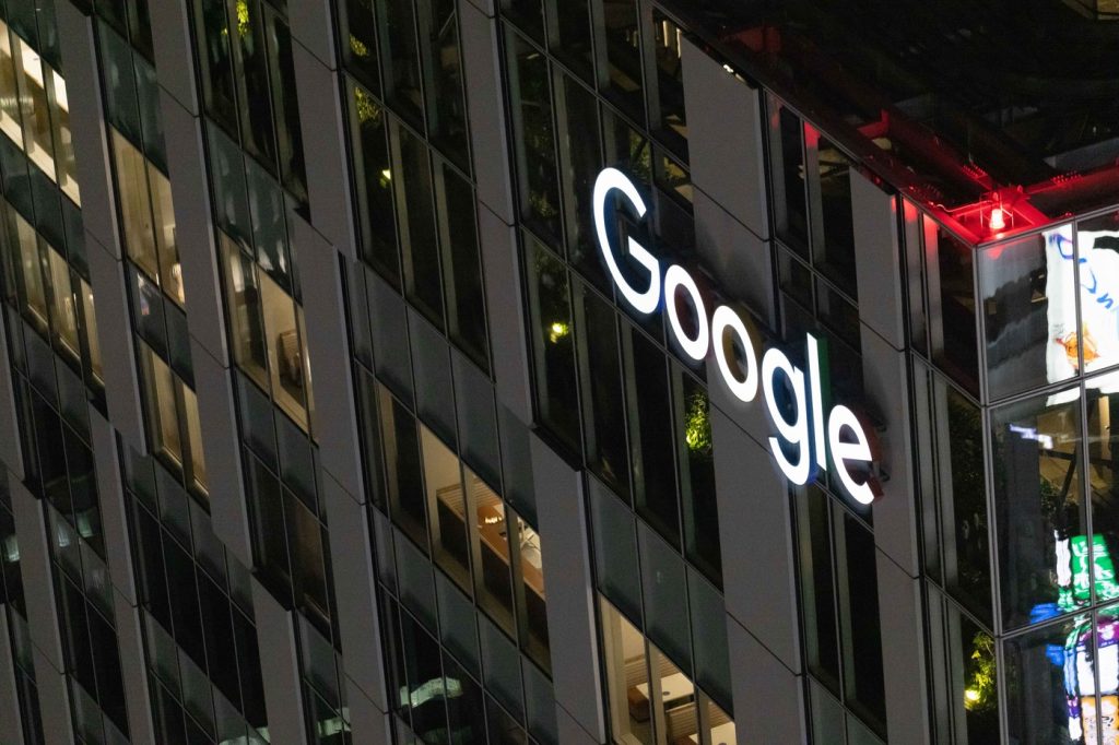Google, amendat record de 4,1 miliarde euro de UE