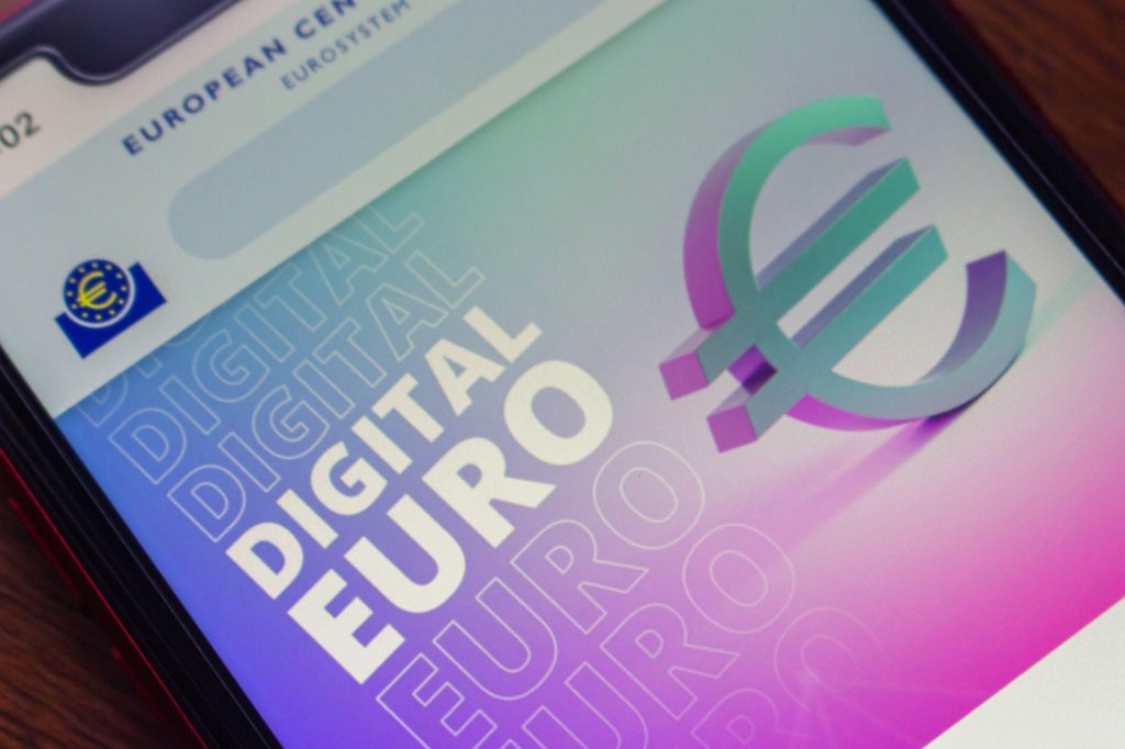 BCE selectează 36 de furnizori pentru Euro digital