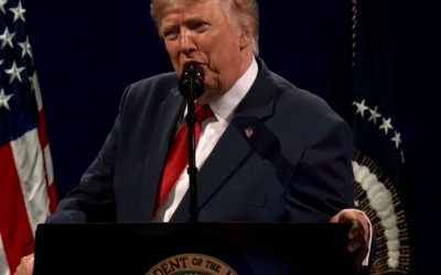 Trump, contra comunismului. Discurs amânat de furtună