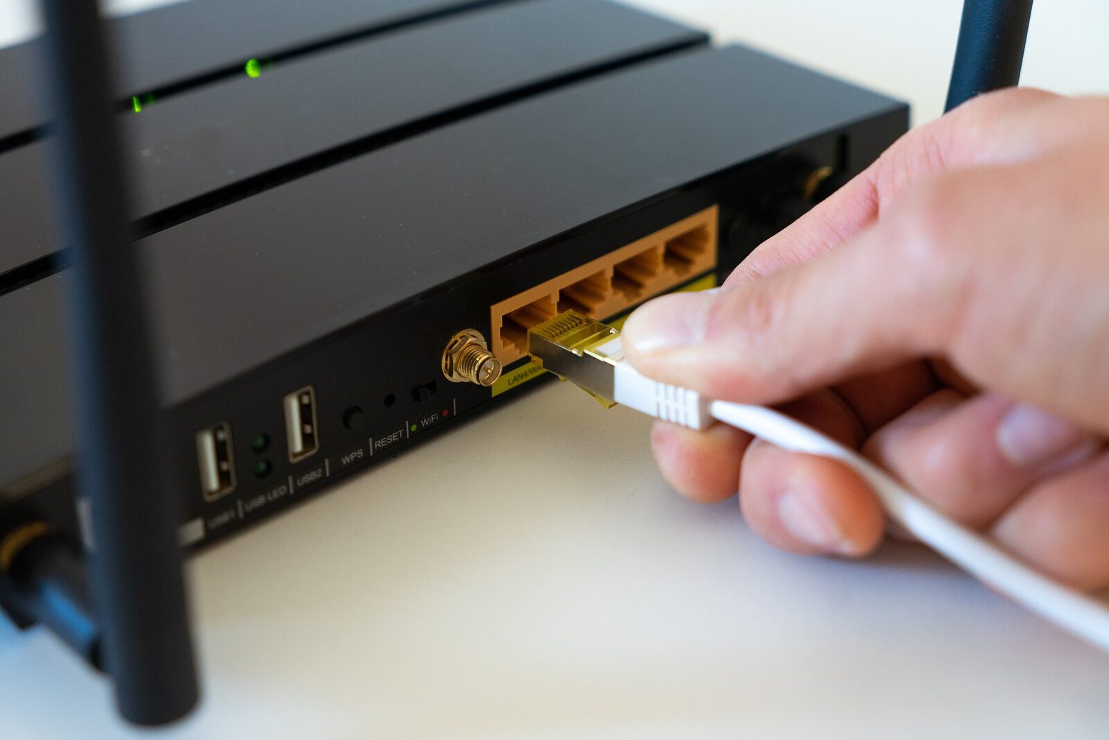 Ce îți strică WiFi-ul. Greșelile din casă care încetinesc internetul