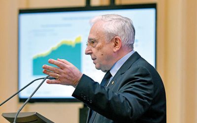 Isărescu: Dobânzi mai mici din 2027, economie fără recesiune drastică