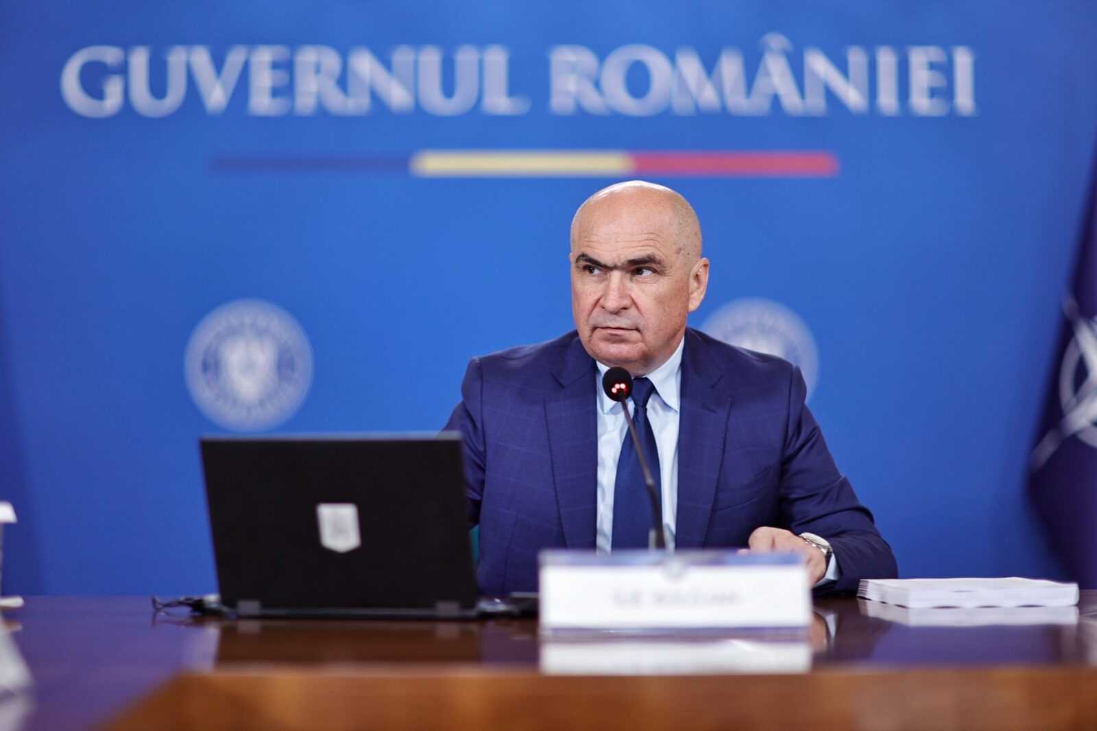 Trump, dat afară pentru traducători
