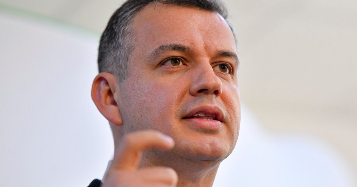Tomac: 1.500 de primării ar trebui comasate. Prioritatea României