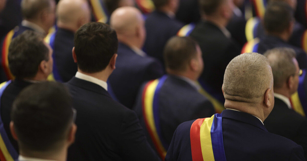 Consilieri incompatibili: Mii de primării, sub risc de blocaj