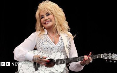 Doli Parton, legendară cântăreață country, a murit la 80 de ani