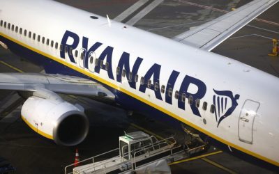 Spargerea geamului Ryanair: Pasager aspirat, cauză necunoscută